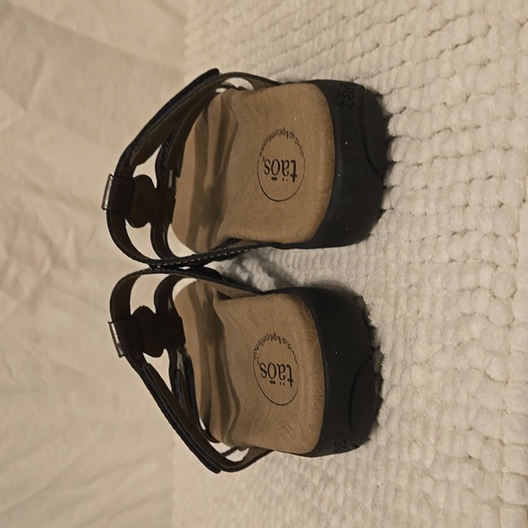 Taos Comfort Sandal Womens 7 Bronze Metallic Slide Hook & Loop - Picture 3 of 7